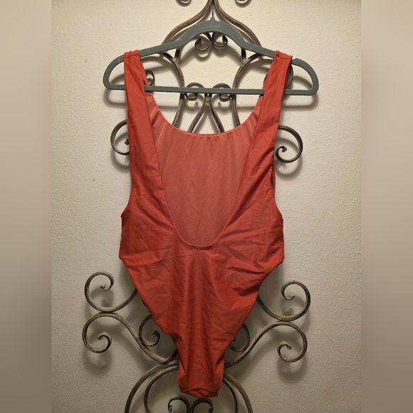 Aerie Super Scoop One Piece Swimsuit - Picture 6 of 6